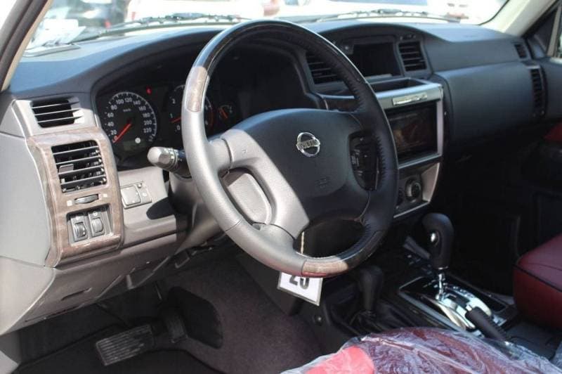 2024 Nissan Patrol SUPER SAFARI thumbnail 7