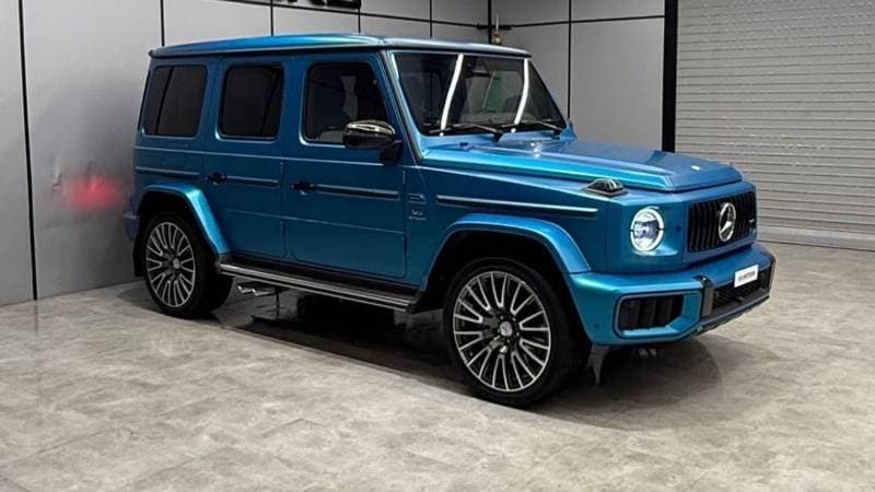 2025 Mercedes Benz G63 AMG STANDARD thumbnail 3