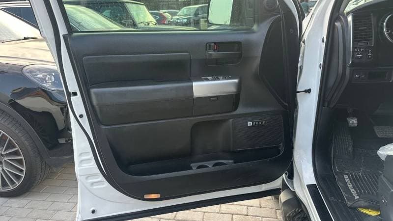 2021 Toyota Sequoia TRDPRO thumbnail 5