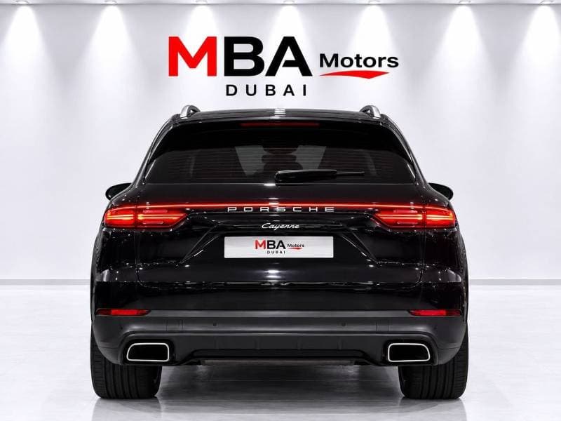 2022 Porsche Cayenne STANDARD thumbnail 6
