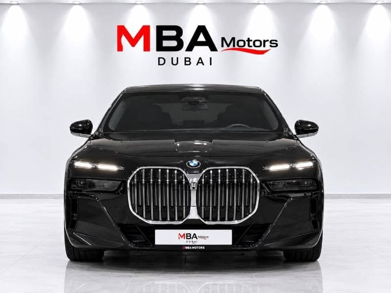 2025 BMW 740i M SPORT thumbnail 6