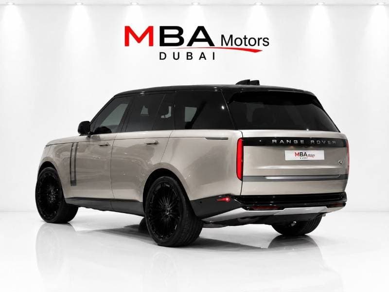 2023 Land Rover Range Rover SE thumbnail 2