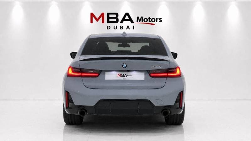 2024 BMW 320i M SPORT thumbnail 3