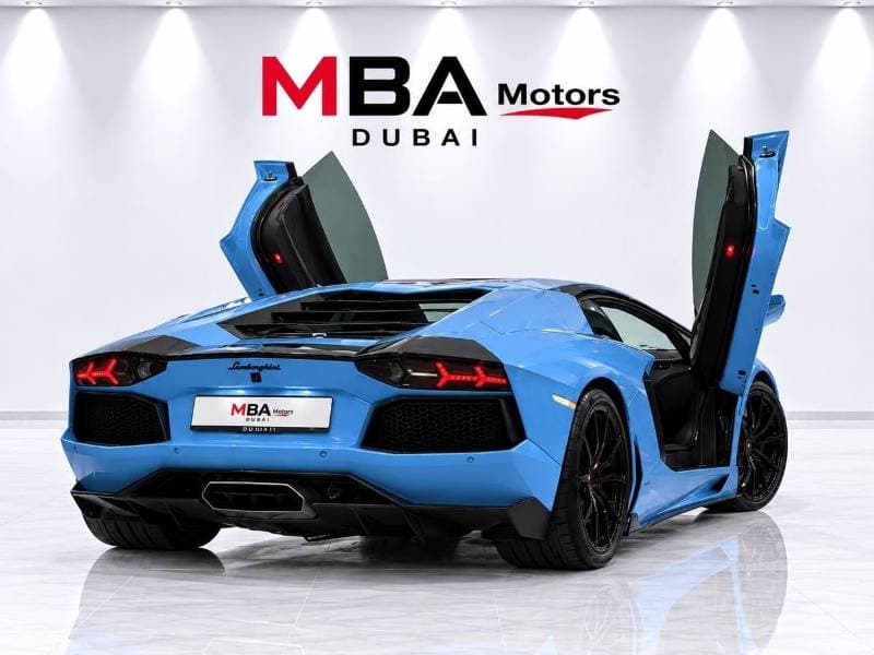 2015 Lamborghini Aventador ROADSTER thumbnail 4