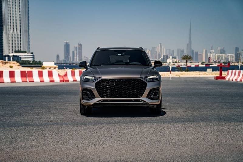 2025 Audi Q5 45 TFSI SPORTBACK S LINE thumbnail 2