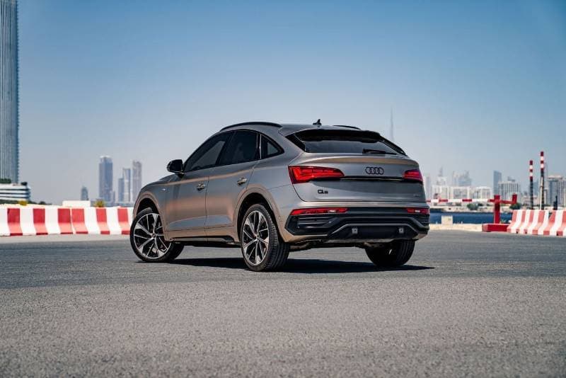 2025 Audi Q5 45 TFSI SPORTBACK S LINE thumbnail 6