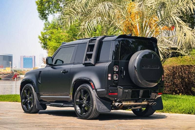 2023 Land Rover Defender 90 P525 thumbnail 7
