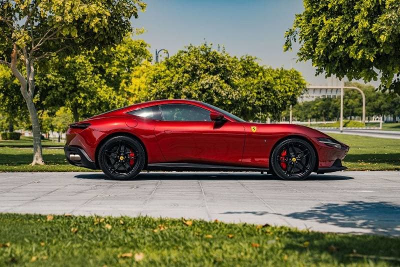 2023 Ferrari Roma STANDARD thumbnail 5