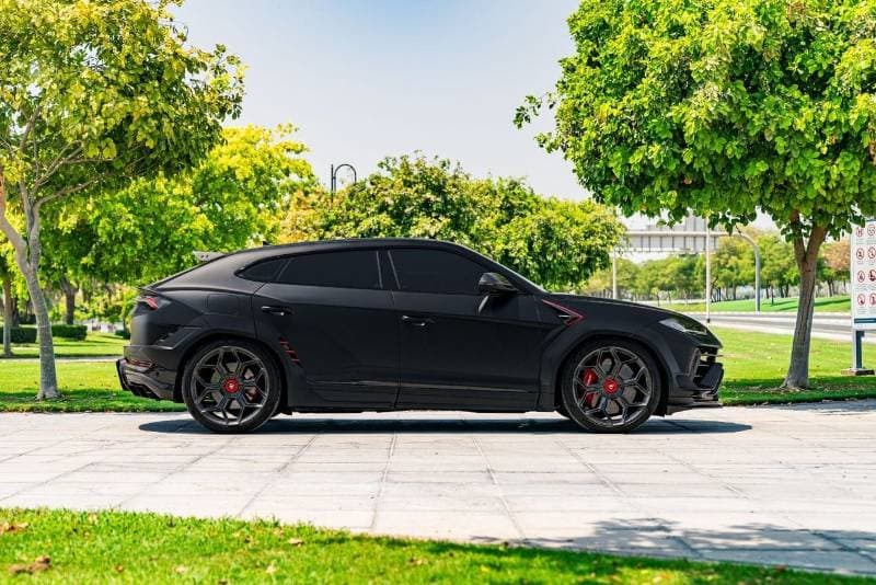 2023 Lamborghini Urus PERFORMANTE thumbnail 6