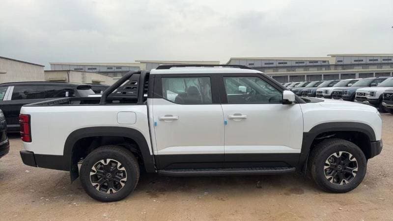 2026 BYD Shark 6 PREMIUM thumbnail 5