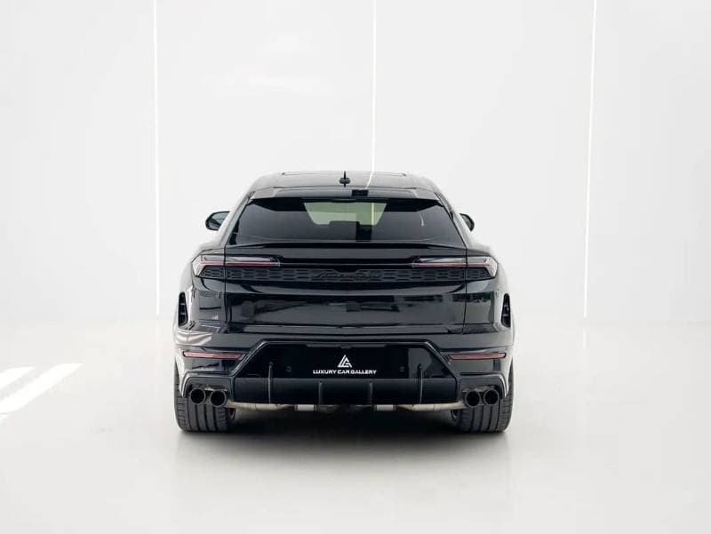 2025 Lamborghini Urus SE thumbnail 4