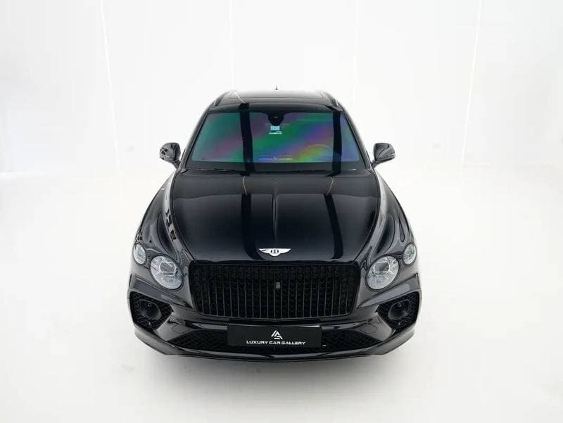 2023 Bentley Bentayga AZURE thumbnail 4