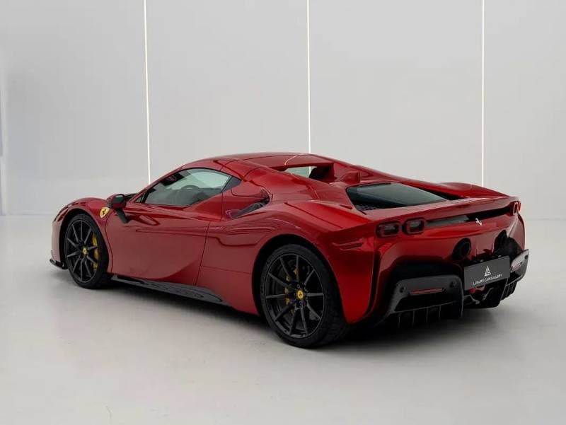 2023 Ferrari SF90 SPIDER thumbnail 5