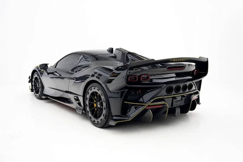 2022 Ferrari SF90 STRADALE thumbnail 4