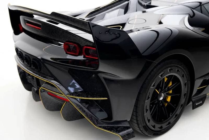 2022 Ferrari SF90 STRADALE thumbnail 6