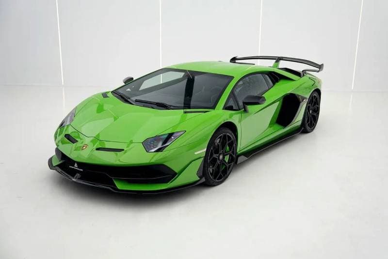 2020 Lamborghini Aventador SVJ thumbnail 8
