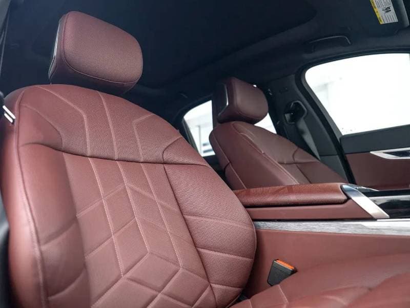 2024 BMW 740i M SPORT thumbnail 8