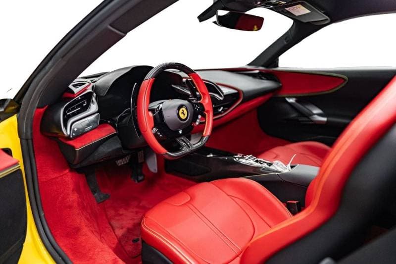 2022 Ferrari SF90 STRADALE thumbnail 8