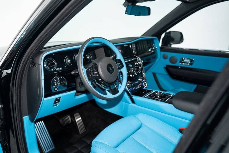 2025 Rolls Royce Cullinan STANDARD thumbnail 7