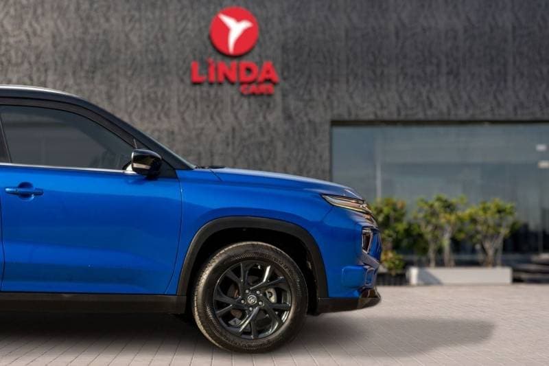2025 Toyota Urban Cruiser GLX thumbnail 8