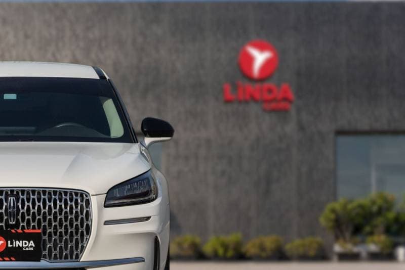 2023 Lincoln Corsair PREMIER thumbnail 3