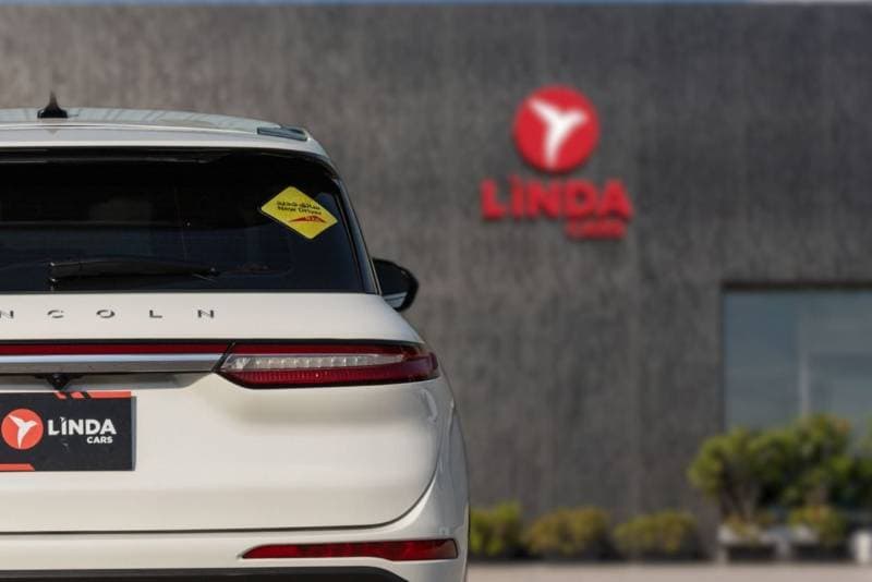 2023 Lincoln Corsair PREMIER thumbnail 5