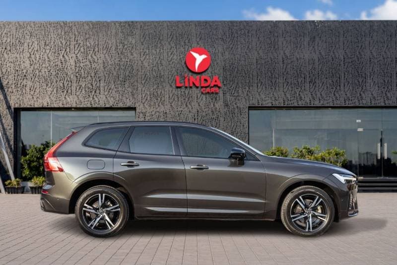 2022 Volvo XC60 R DESIGN thumbnail 7
