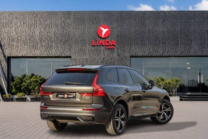 2022 Volvo XC60 R DESIGN thumbnail 6