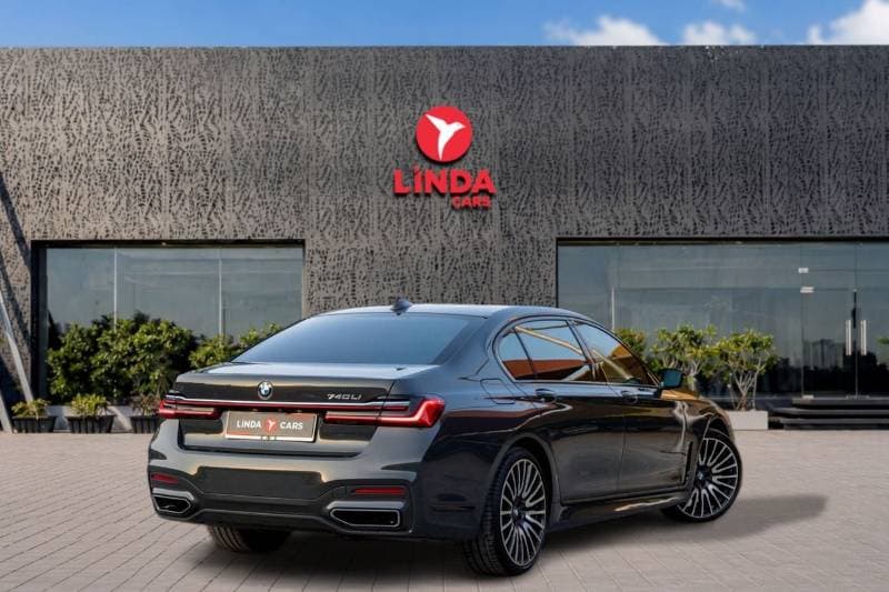 2021 BMW 740Li M Sport thumbnail 6