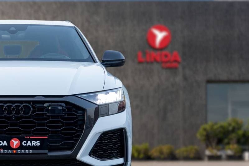 2022 Audi RSQ8 TFSI quattro 4.0L thumbnail 3