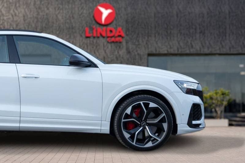 2022 Audi RSQ8 TFSI quattro 4.0L thumbnail 8