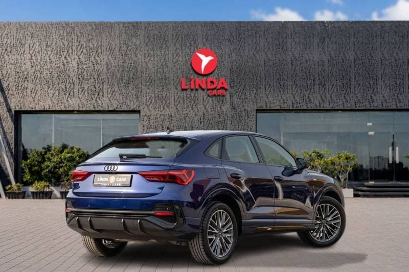 2025 Audi Q3 35 TFSI PROGRESS BLACK thumbnail 6
