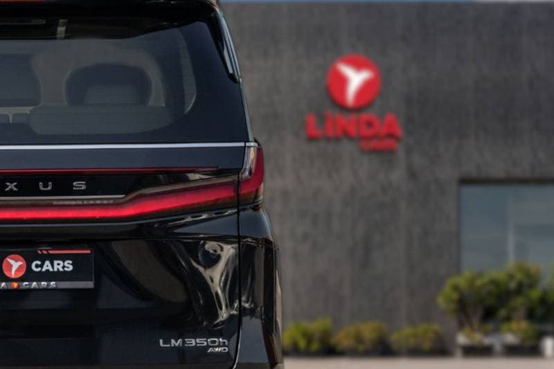 2024 Lexus LM 350h STANDARD thumbnail 5