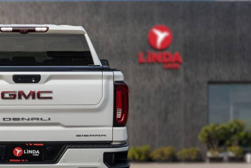 2022 GMC Sierra DENALI thumbnail 6