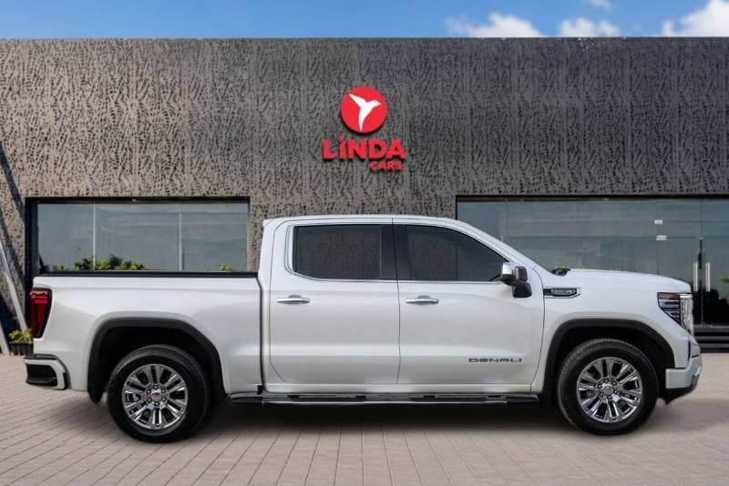 2022 GMC Sierra DENALI thumbnail 7