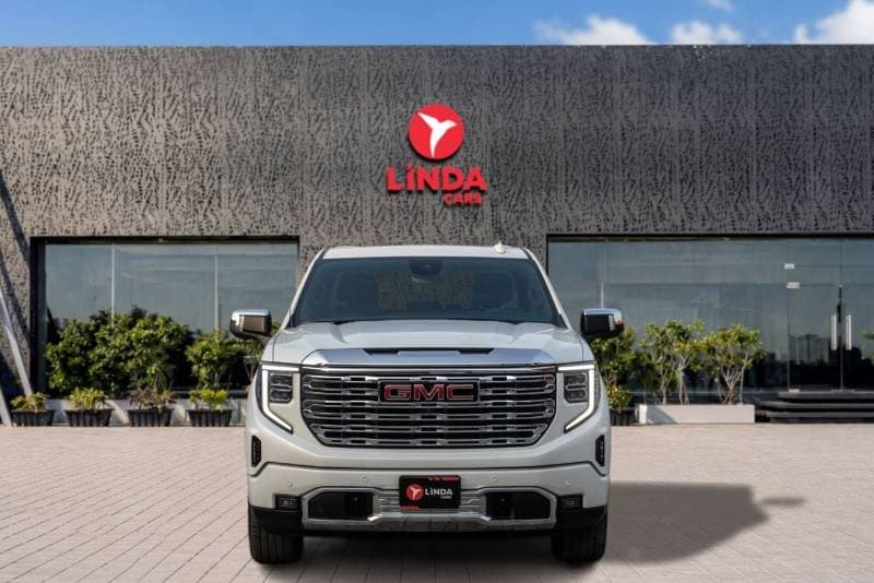 2022 GMC Sierra DENALI thumbnail 2