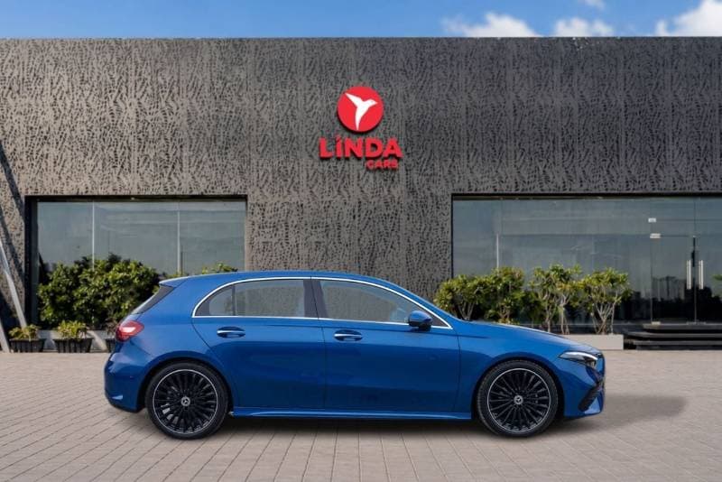 2025 Mercedes Benz A200 thumbnail 7