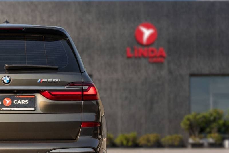 2022 BMW X7 M50i thumbnail 6