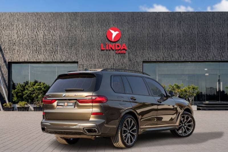 2022 BMW X7 M50i thumbnail 5
