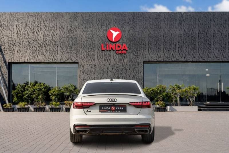 2023 Audi A4 40 TFSI S LINE thumbnail 4