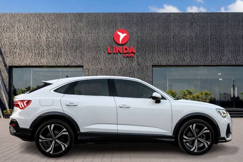 2024 Audi Q3 40 TFSI quattro 2.0L Sportback thumbnail 7