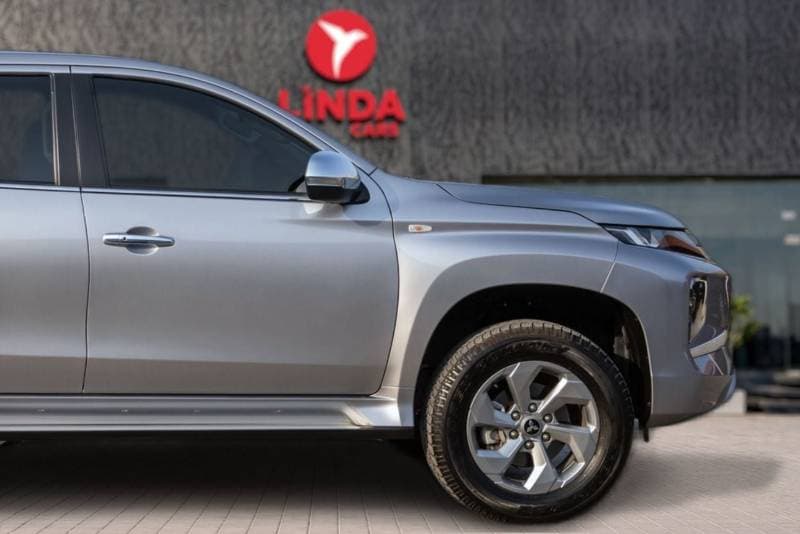2025 Mitsubishi Montero Sport GLX MIDLINE thumbnail 8