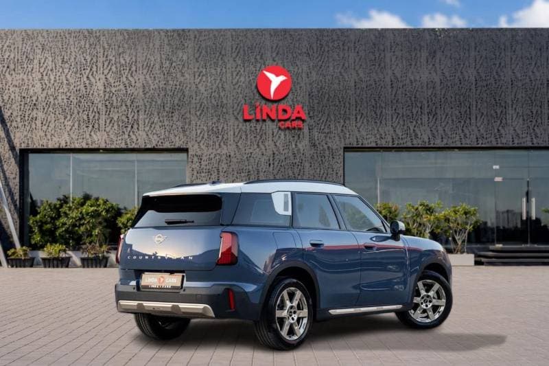 2025 Mini Countryman FAVOURED TRIM thumbnail 6