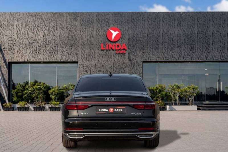 2020 Audi A8 55 TFSI LWB thumbnail 4