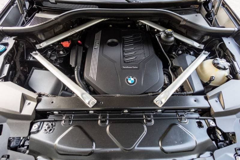 2023 BMW X6 40i M Sport 3.0L thumbnail 8