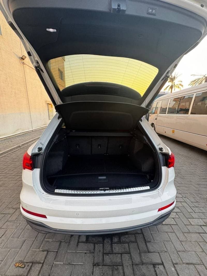 2024 Audi Q3 40 TFSI S LINE SPORTBACK thumbnail 8