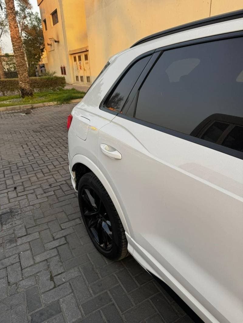 2024 Audi Q3 40 TFSI S LINE SPORTBACK thumbnail 5
