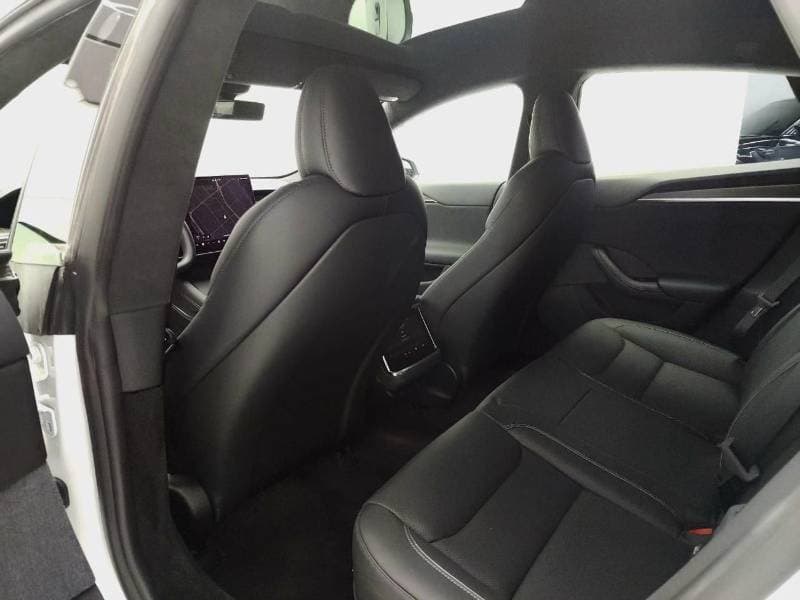 2022 Tesla Model S PLAID thumbnail 3