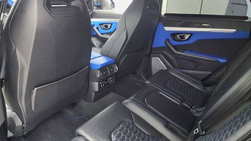 2020 Lamborghini Urus STANDARD thumbnail 6