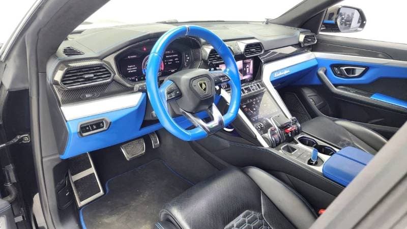 2020 Lamborghini Urus STANDARD thumbnail 5